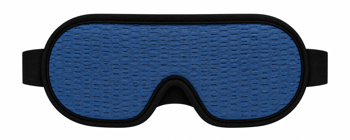 Masque de sommeil Noctis bleu nuit sur fond clair